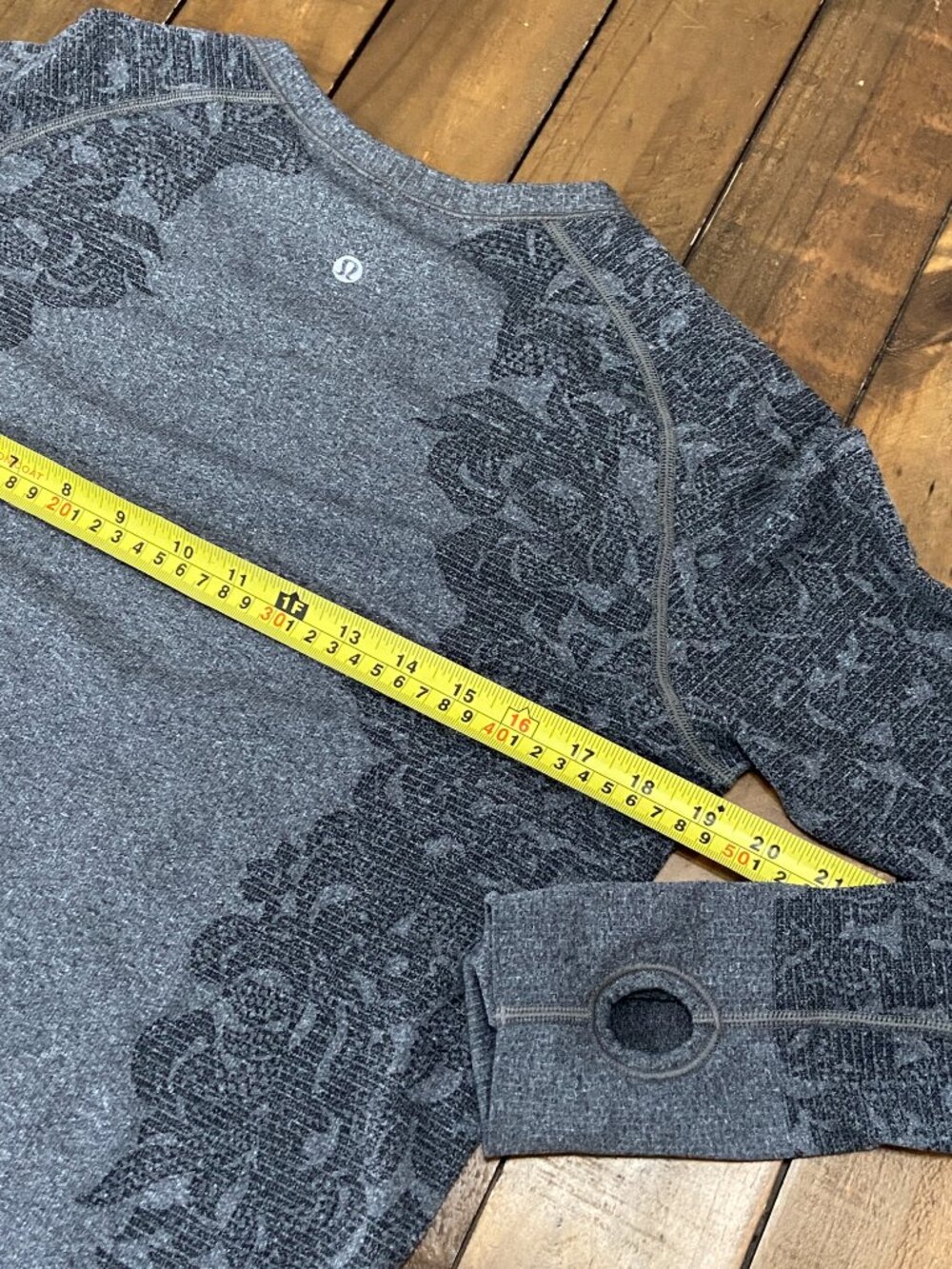 Lululemon Swiftly Tech Long Sleeve Crew Paisley Heathered Black Gray 10 - Picture 8 of 9